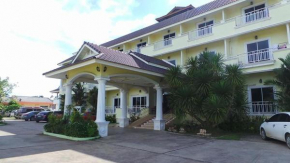 Гостиница Monrawee Pavilion Resort  Phitsanulok